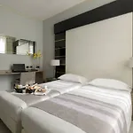 Palazzo Salgar 4* Nápoles