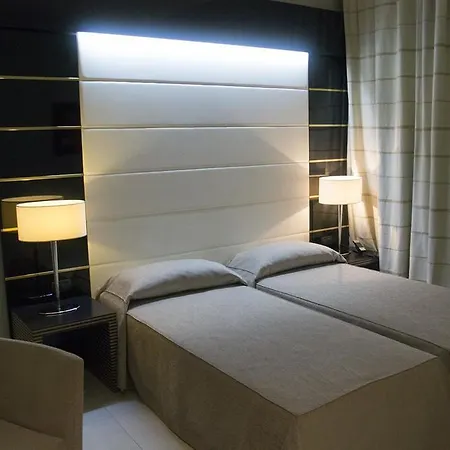 Palazzo Salgar نابولي