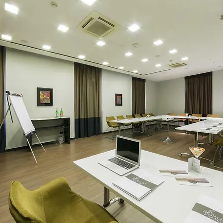 Palazzo Salgar Otel 4*