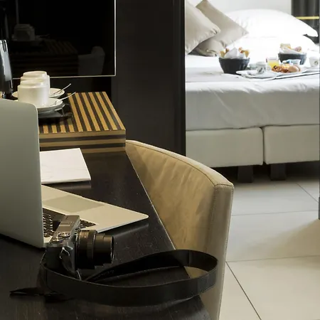 Hotell Palazzo Salgar Neapel