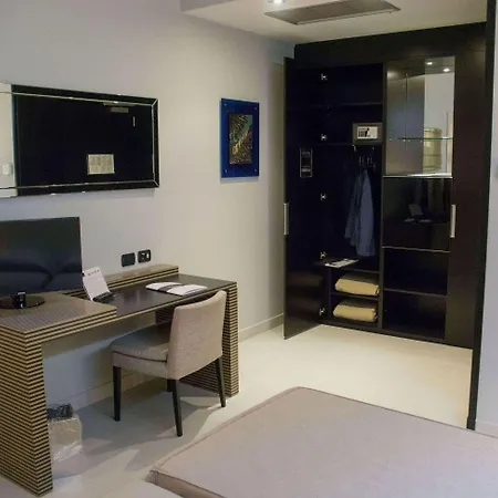 Hotell Palazzo Salgar Neapel