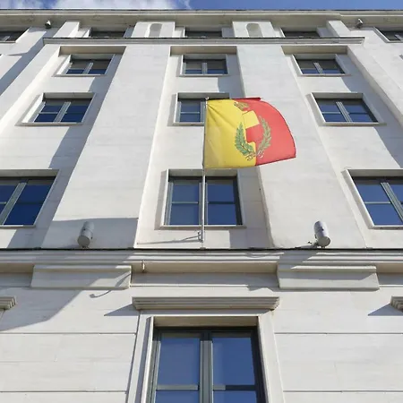 Palazzo Salgar 4* Neapel